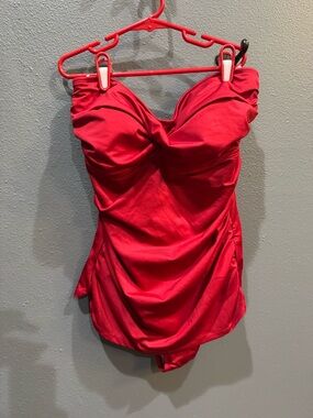 Jantzen 1950’s Style Strapless Ruched One-Piece Swimsuit - Red